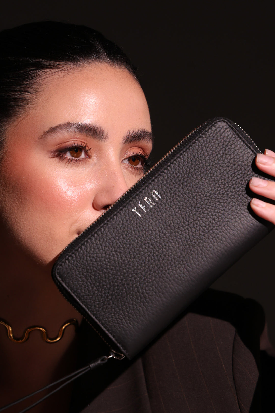 The Wallet Sling